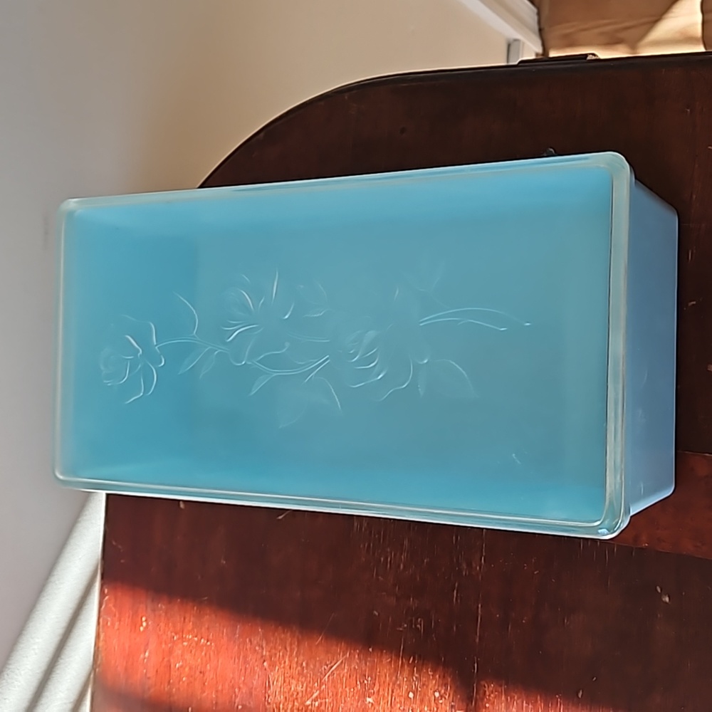 Vintage Wil-Hold Rose Box Made in the USA